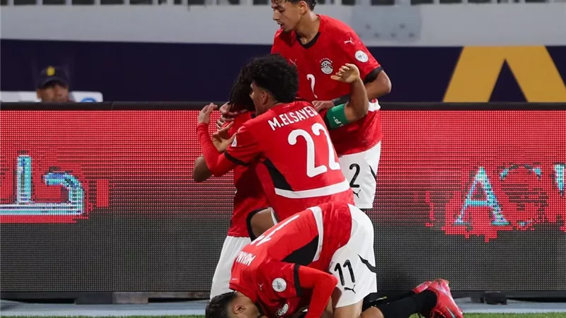 زعلوك يقود هجوم منتخب مصر للشباب أمام زامبيا بكأس أمم إفريقيا 