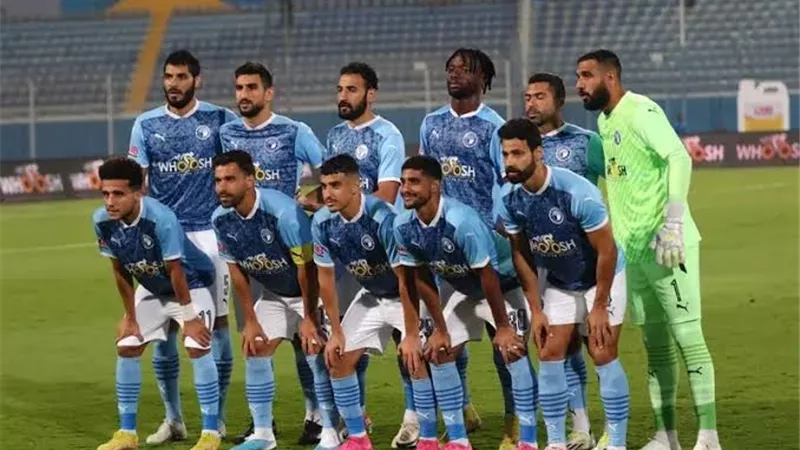 أول 15 دقيقة .. الحكم يحرم بيراميدز من ركلة جزاء والشناوي يتألق أمام صن دوانز
