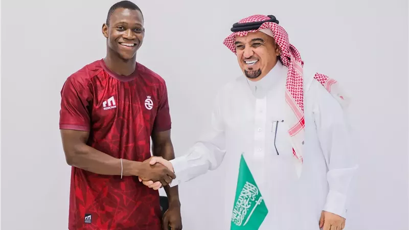 موعد رحيل أليو ديانج عن الدوري السعودي وعودته إلى الأهلي
