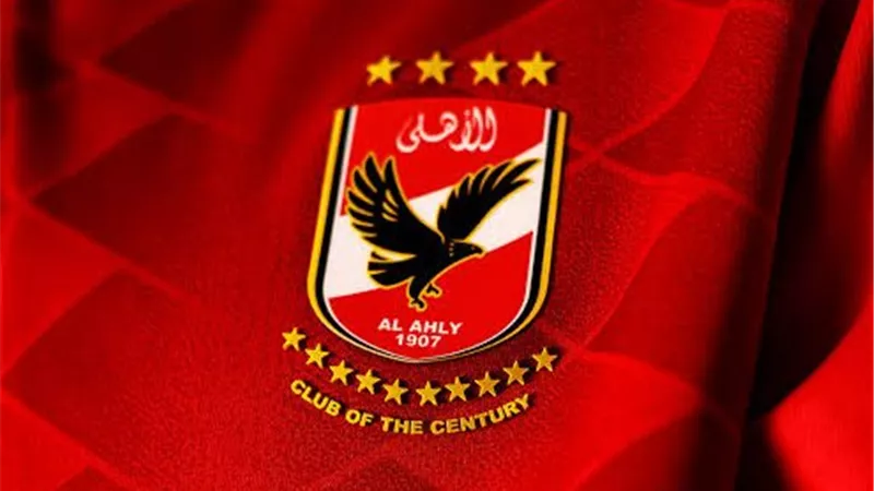 الأهلي ينهي صفقة جديدة ويخاطب ناديه لأرسال البطاقة الدولية