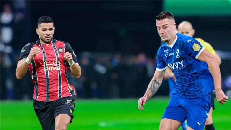 موعد مباراة الهلال والرائد في الدوري السعودي والقنوات الناقلة