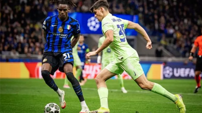 أولمو يسجل هدف برشلونة الثاني في شباك إنتر ميلان 