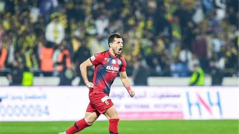 كبر في السن.. الزمالك يدرس التراجع عن ضم طارق حامد