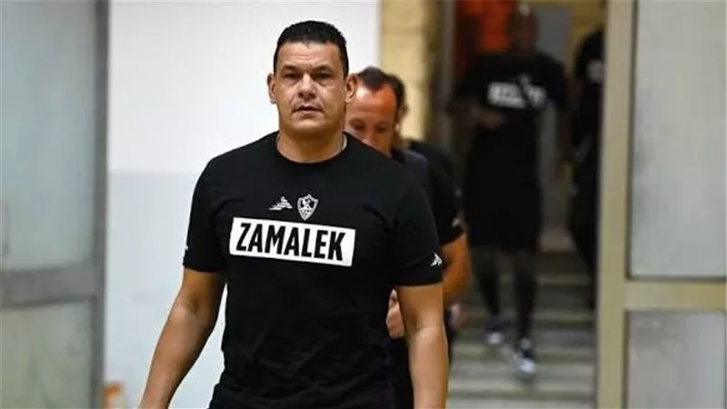 اللعيبة اشتكت منه .. عبدالواحد السيد خارج الزمالك بقرار من ميدو 