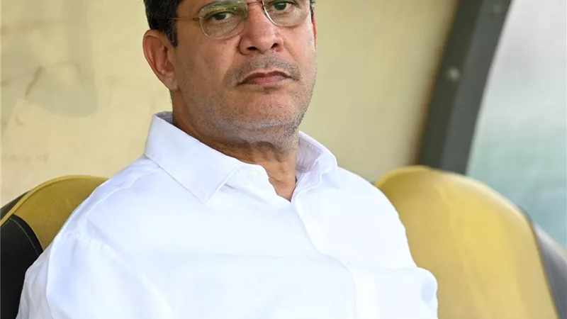 أيمن الرمادي يدافع عن لاعبي الزمالك.. ويعدد أسباب التعادل مع سيراميكا كليوباترا