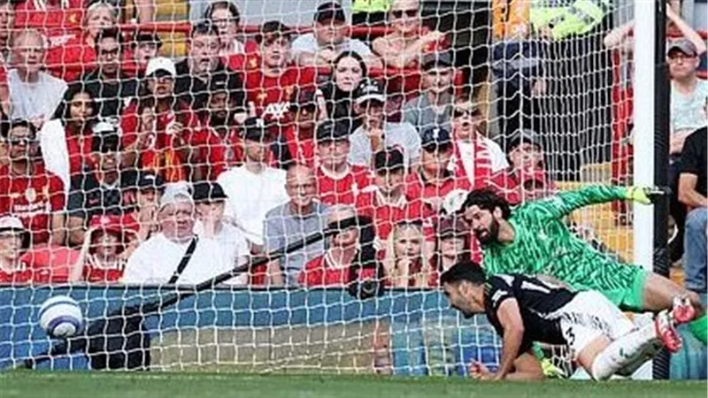 ليفربول يسقط فى فخ التعادل أمام أرسنال 2-2 فى الدوري الإنجليزي ..فيديو