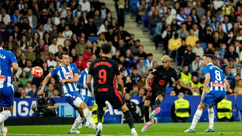 فيديو أهداف مباراة برشلونة وإسبانيول في الدوري الإسباني