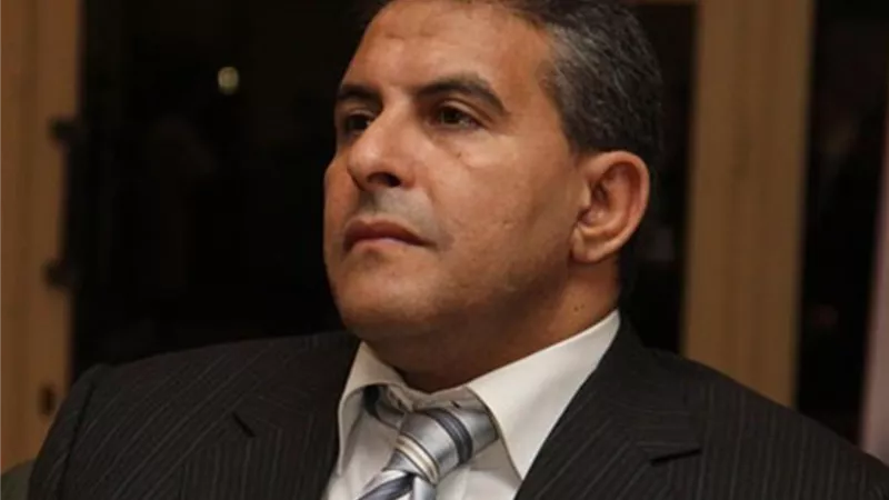 طاهر أبو زيد: الخطيب ليس صديق شخصي.. ودعمت منافسه في انتخابات الأهلي لانه أفضل إداريا