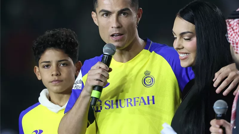 كريستيانو رونالدو يعود إلي ريال مدريد والدوري الإسباني