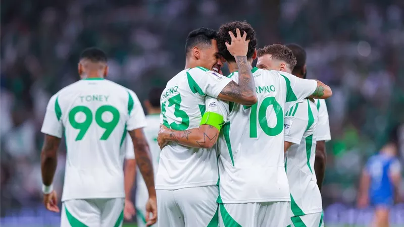بطولة حائرة.. هل يلعب الأهلي السعودي والشارقة الإماراتي في كأس السوبر الآسيوي؟