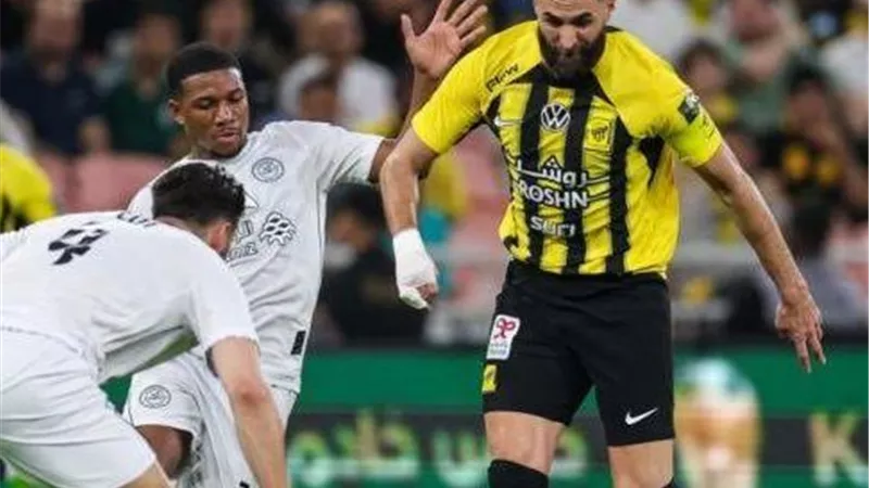 تشكيل مباراة الشباب والاتحاد في الدوري السعودي.. بدلاء 