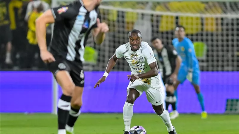 موسى ديابي يدخل تاريخ الدوري السعودي بعد مباراة الاتحاد والشباب