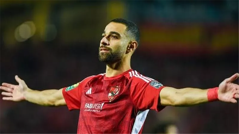 رسميًا.. سيراميكا كليوباترا يُعلن التعاقد مع عمرو السولية