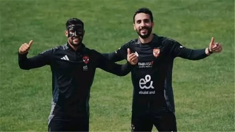 مفاجأة مدوية بشأن مشاركة عطية الله وكريم فؤاد مع الأهلي أمام فاركو