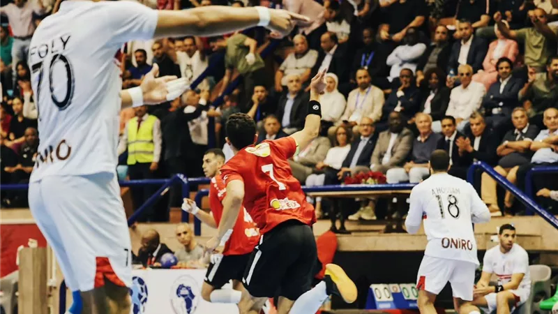 الأهلي يهزم الزمالك 31-28 ويتوج بلقب الكؤوس الإفريقية لليد