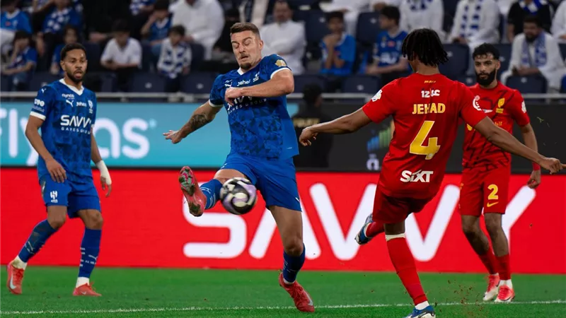 رغم أنف النصر.. الهلال ينتزع آخر مقاعد دوري أبطال آسيا للنخبة