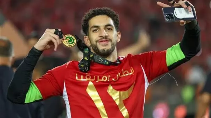 أول رسالة من مصطفى شوبير على أداء الأهلي أمام مودرن سبورت.. ماذا قال؟