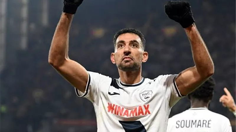 أحمد حسن كوكا يصل معسكر الاتفاق في البرتغال تمهيدًا للتوقيع الرسمي