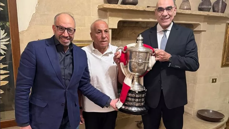 بسبب أزمته الصحية.. حسين لبيب يحتفل بلقب كأس مصر في منزله