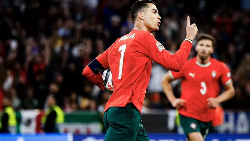 البرتغال تتوج بلقب دوري الأمم الأوروبية بعد فوز مثير على إسبانيا بركلات الترجيح 
