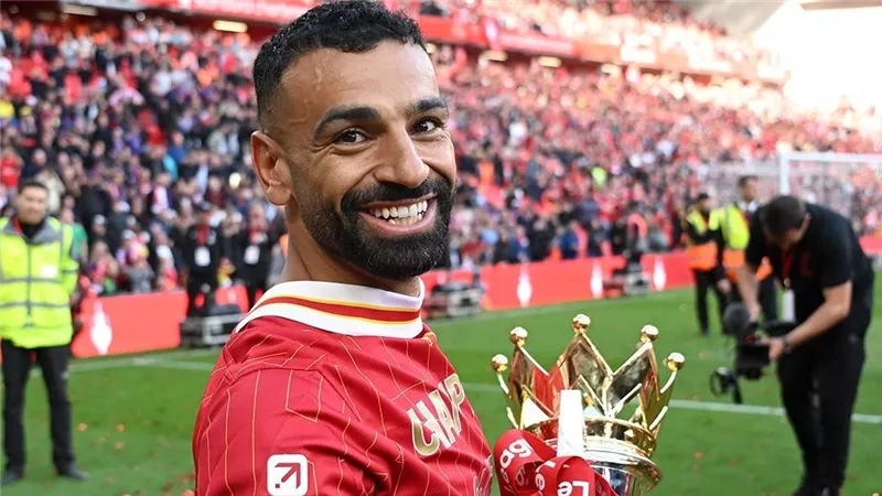 4 أسباب تمنح محمد صلاح الأفضلية في سباق جائزة الكرة الذهبية 