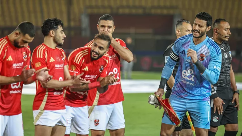 مصدر بالأهلي يحسم الجدل بشأن تجميد 5 لاعبين قبل مباراة بالميراس