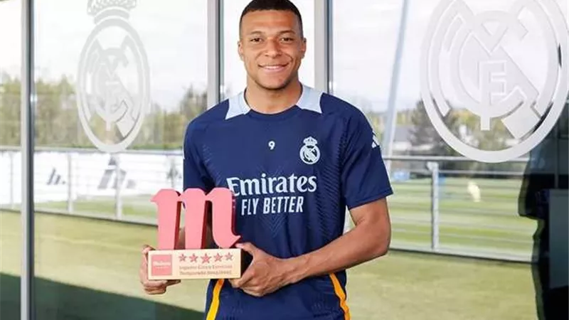 ريال مدريد يعلن إصابة مبابي بالتهاب حاد في المعدة ونقله للمستشفى