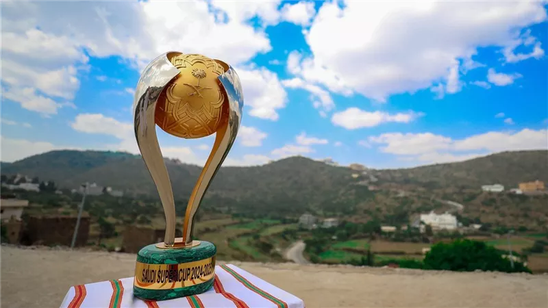 قمة نارية في نصف النهائي.. نتائج قرعة كأس السوبر السعودي 2025