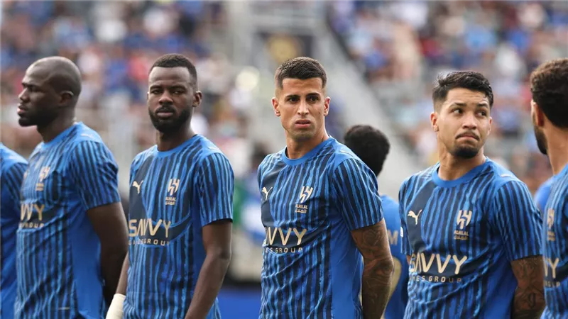 مدرب الهلال السعودي يعترف: مانشستر سيتي لا يُقهر.. وسنعاني أمامهم