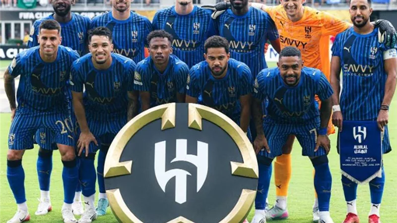 القنوات الناقلة لمباراة الهلال ضد باتشوكا في كأس العالم للأندية والمعلقين