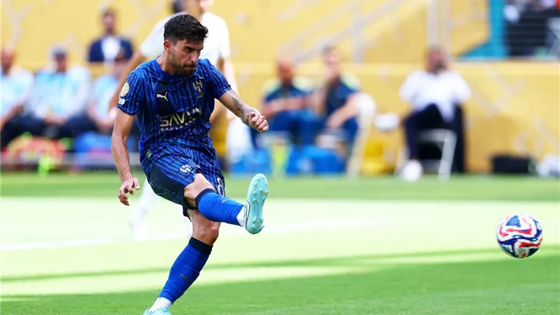 بنفس سيناريو تريزيجيه.. الهلال السعودي يقص شريط العرب في كأس العالم للأندية