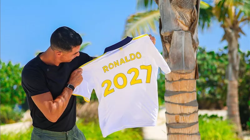 بعد تجديد عقده.. هل يحقق كريستيانو رونالدو أول لقب مع النصر السعودي؟