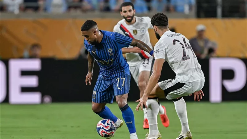 الهلال ومانشستر سيتي يلجآن إلى شوطين إضافيين بعد التعادل 2-2 في الوقت الأصلي