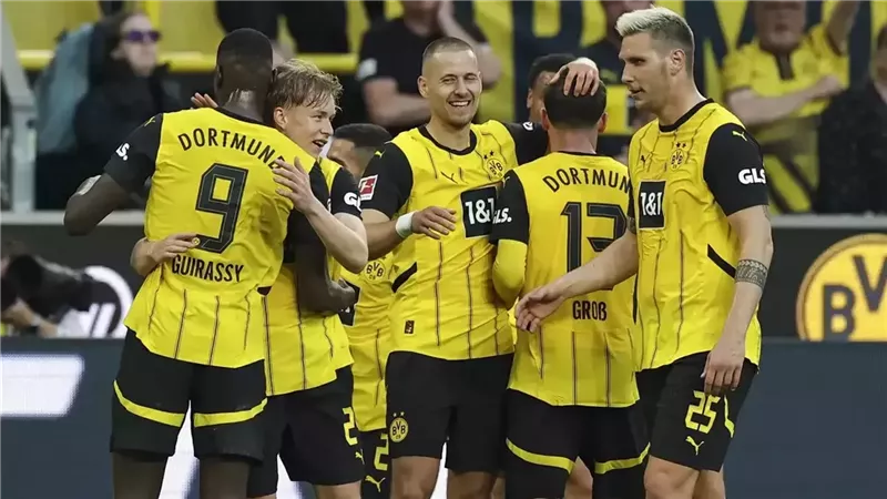 موعد مباراة بوروسيا دورتموند وفياريال في دوري أبطال أوروبا