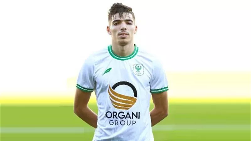 المصري البورسعيدي يقطع الطريق على الزمالك ويجدد رسميا لـ عبد الرحيم دغموم 