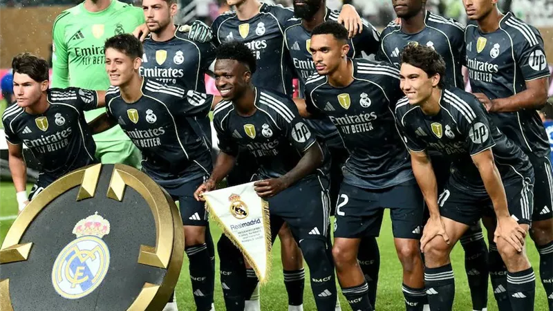 ثلاثي هجومي بتشكيل ريال مدريد ضد يوفنتوس في كأس العالم للأندية 2025