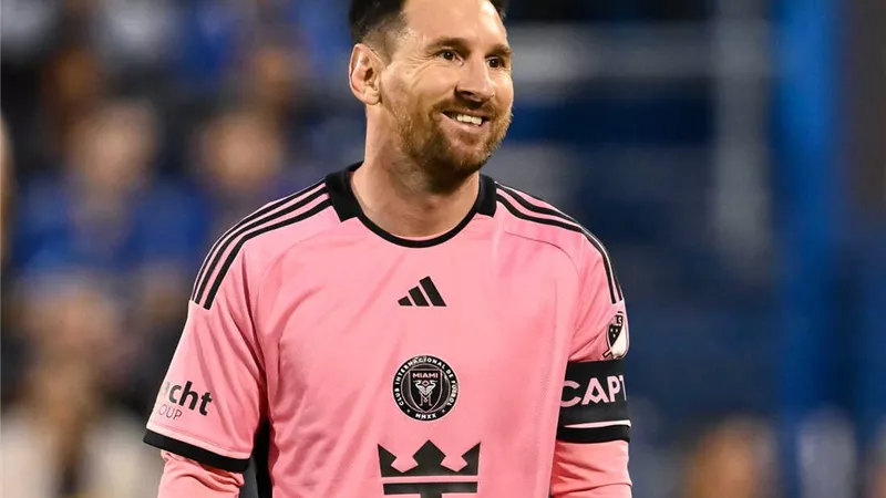 برشلونة يخطط لتكريم أسطورته ميسي في حفل افتتاح الكامب نو بعد تجديده
