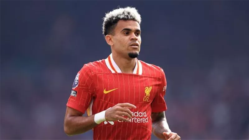 على طريقة محمد صلاح.. لويس دياز يكشف موقفه من الرحيل عن ليفربول