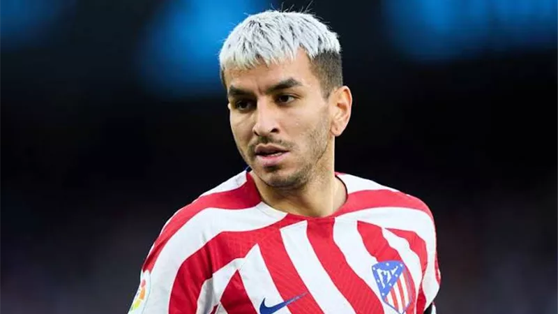 بعد 10 سنوات.. أتليتكو مدريد يعلن رحيل أنخيل كوريا