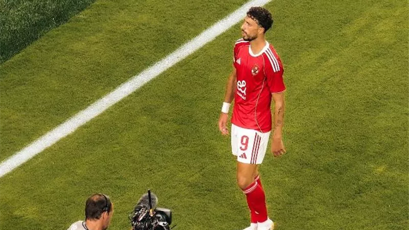اقترب من الرحيل.. تطورات مفاجئة في مستقبل وسام أبو علي مع الأهلي