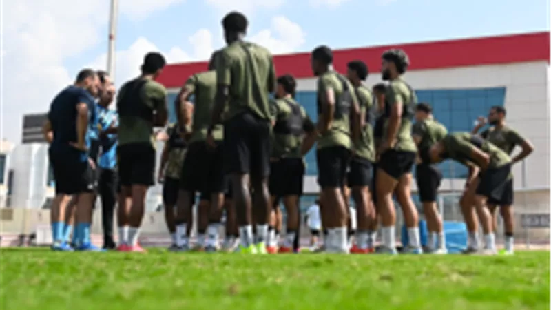 تدريبات قوية لرباعى حراسة المرمى بنادى الزمالك خلال معسكر العاصمة 