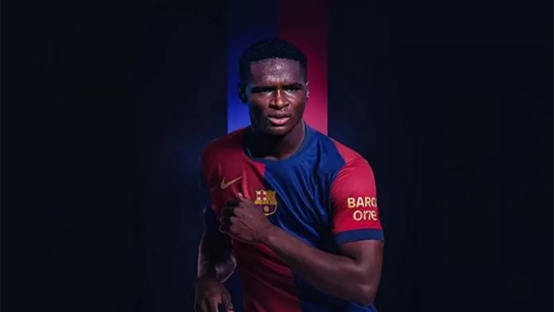 قبل السفر إلى اليابان وكوريا.. برشلونة يعلن عن إصابة لاعبه الشاب