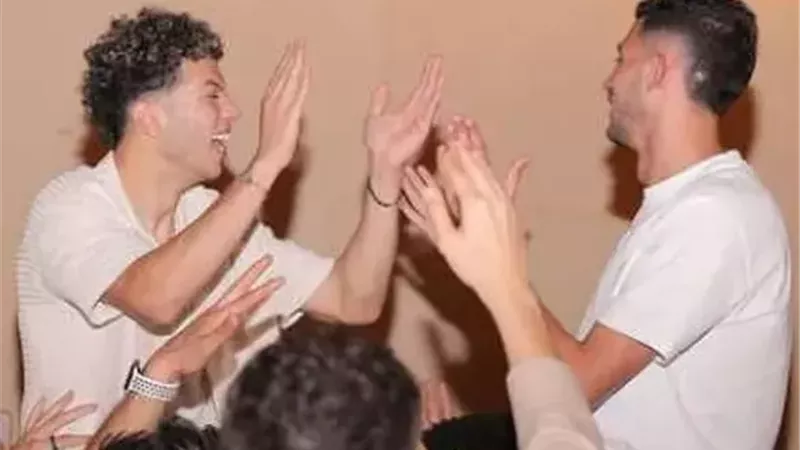 نجم الأهلي السابق: أتفق مع تعديل عقد إمام عاشور.. وفتوح تصرف باستهتار