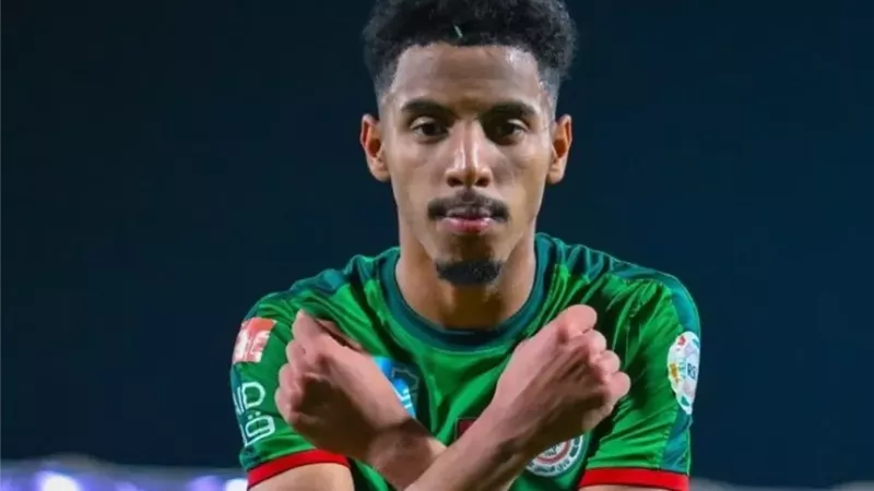 بمقابل خرافي.. محمد عبدالرحمن ثاني صفقات الأهلي السعودي