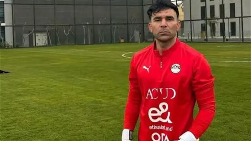 نجوم الكرة والأندية ينعون محمد أبو النجا 