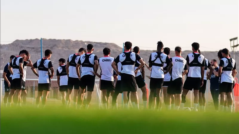 تأهيل ربيع وجلسة جون إدوارد ومدير الكرة.. كواليس مران الزمالك استعداد لسيراميكا