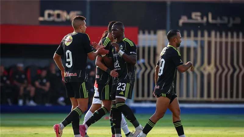 رحيل 19 لاعبًا عن الأهلي بعد غلق القيد.. تعرف على القائمة