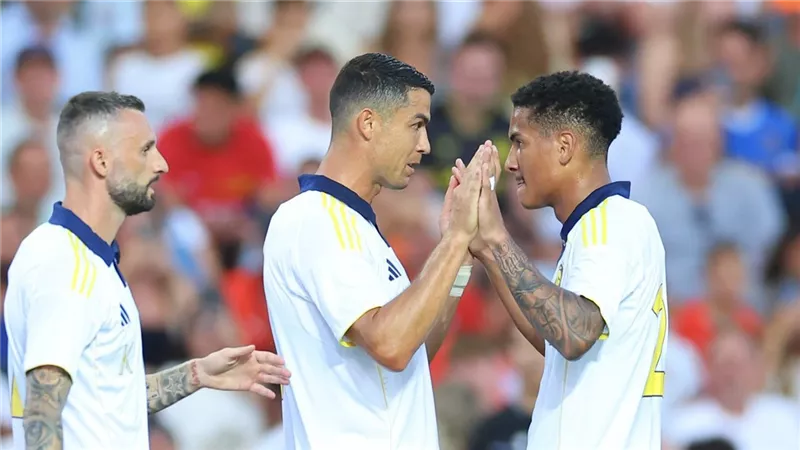 بهاتريك رونالدو وإبداع جواو فيليكس.. النصر يواصل نتائجه الإيجابية برباعية ريو آفي