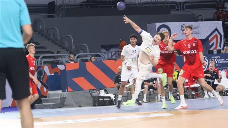 موعد مباراة منتخب مصر و إسبانيا اليوم في كأس العالم لكرة اليد للناشئين والقنوات الناقلة