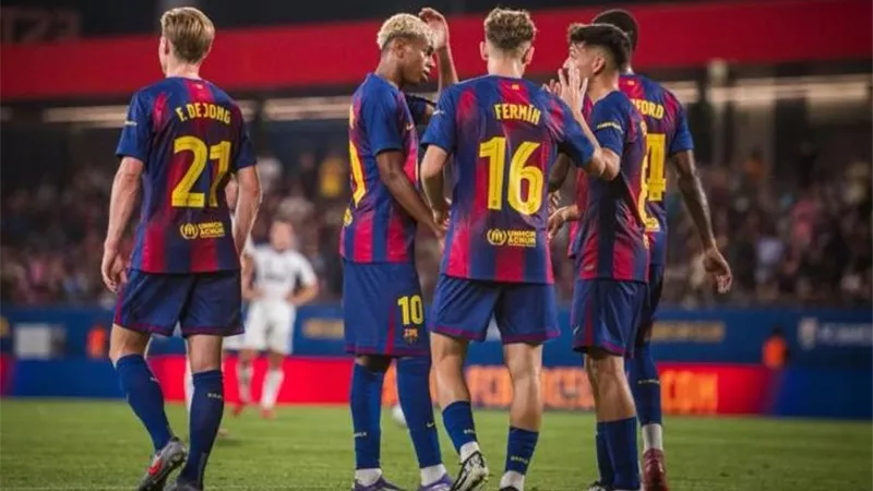برشلونة يفتتح الدوري الإسباني بفوز كبير على ريال مايوركا بثلاثية نظيفة